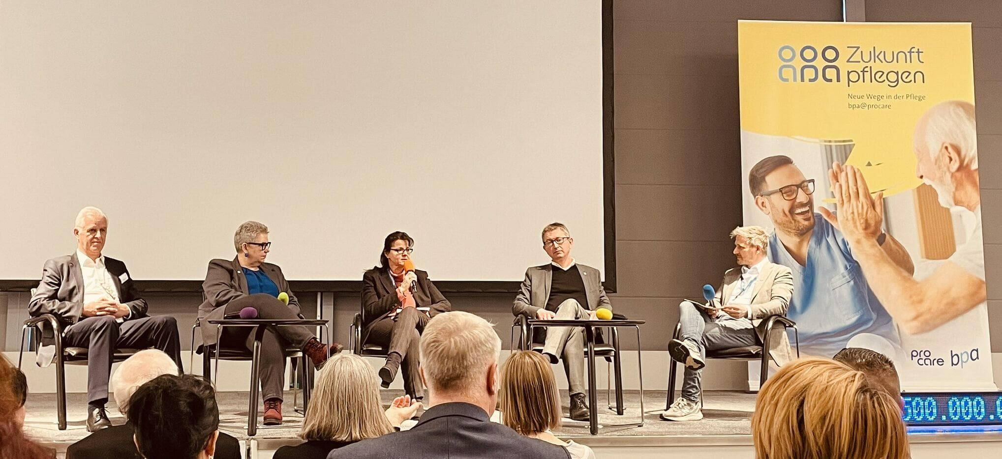 „Register der Ratlosigkeit": Was das ProCare-Panel über die Zukunft der Pflegefinanzierung verrät